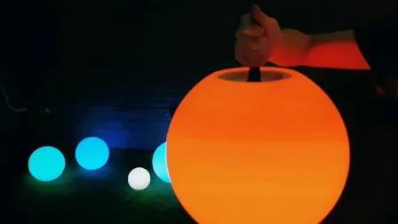 크리스마스 장식용 플라스틱 눈덩이 큐브 LED 라이트 볼